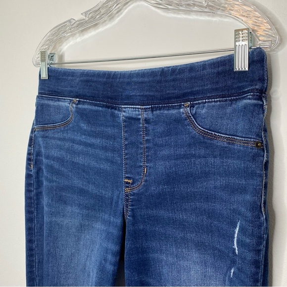 Old Navy Rockstar Mid Rise Distressed Jeggings - Picture 3 of 7